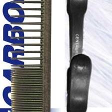 PEIGNE CENT CARBON EXTRa COUPE DL 20CM AV 2 PINCES PEIGNE CENT CARBON EXTRa COUPE DL 20CM AV 2 PINCES
